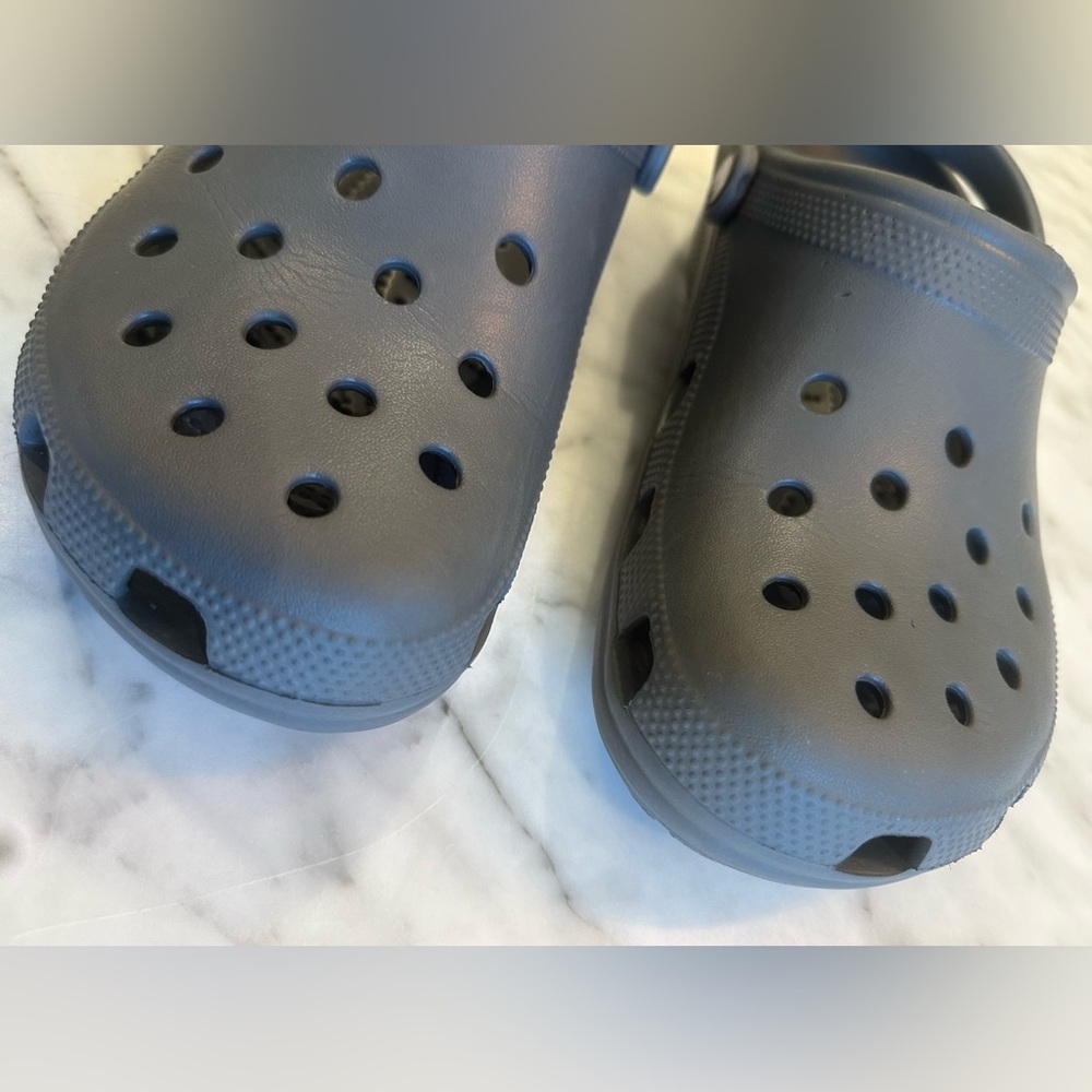 Crocs Classic Clog in Slate Grey - Size Men’s 9 / Women’s 11 - Picture 8 of 11